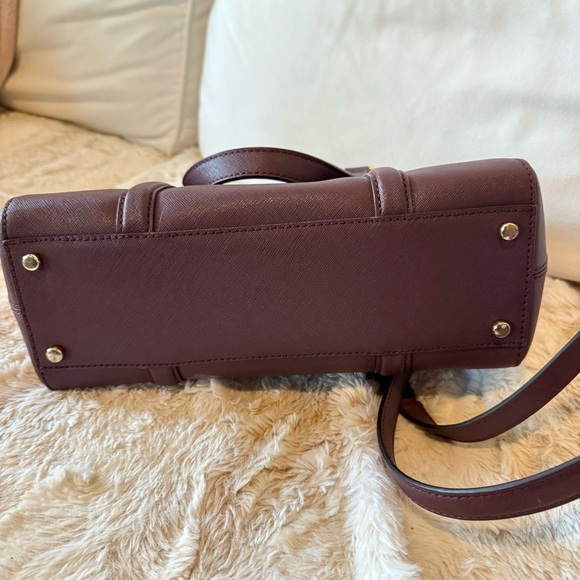 Kate Spade Newbury Lane Loden Medium Saffiano
Leather Satchel Crossbody - Picture 5 of 6